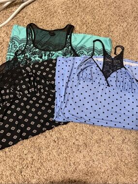 Bundle of 3 Apt 9 nightgowns